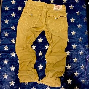 TRUE RELIGION MENS STRAIGHT 34 R. AS NEW. AUTHENTICITY GUARANTEED.